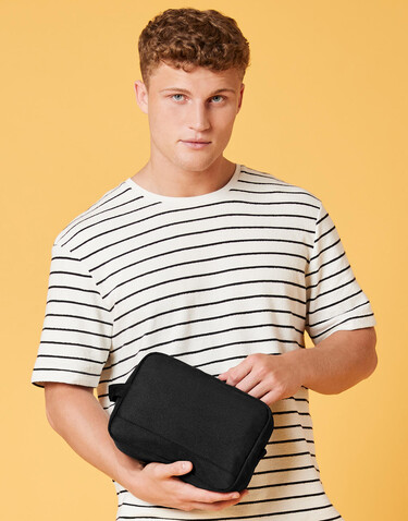 Bag Base Recycled Essentials Wash Bag, Black, One Size bedrucken, Art.-Nr. 961291010