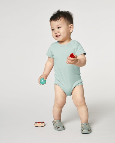 Baby Body - Der kurzärmelige Baby-Body - Caribbean Blue - 0-3 m/56-62cm bedrucken, Art.-Nr. STUB103C724B6
