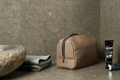 VINGA Bermond Kulturtasche aus RCS recyceltem PU braun bedrucken, Art.-Nr. V820009