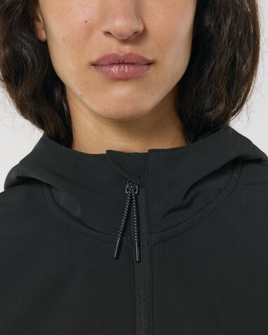 Stella Discoverer - Die Damen-Softshelljacke mit Kapuze - Black - L bedrucken, Art.-Nr. STJW159C0021L